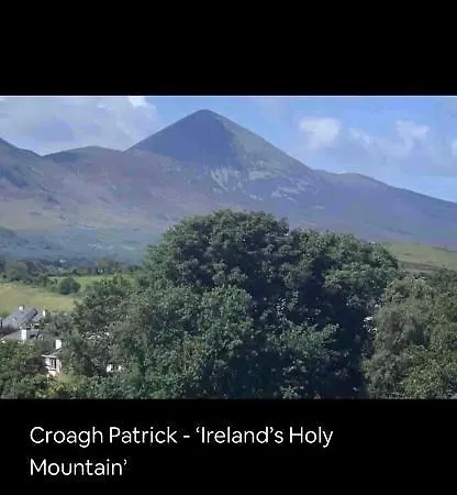 Notting Hill West In The Heart Of Town Holiday home Westport